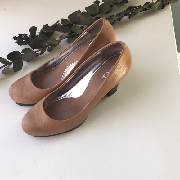 Calvin Klein Leather Fairley Heels size 8.5 - Picture 8 of 8